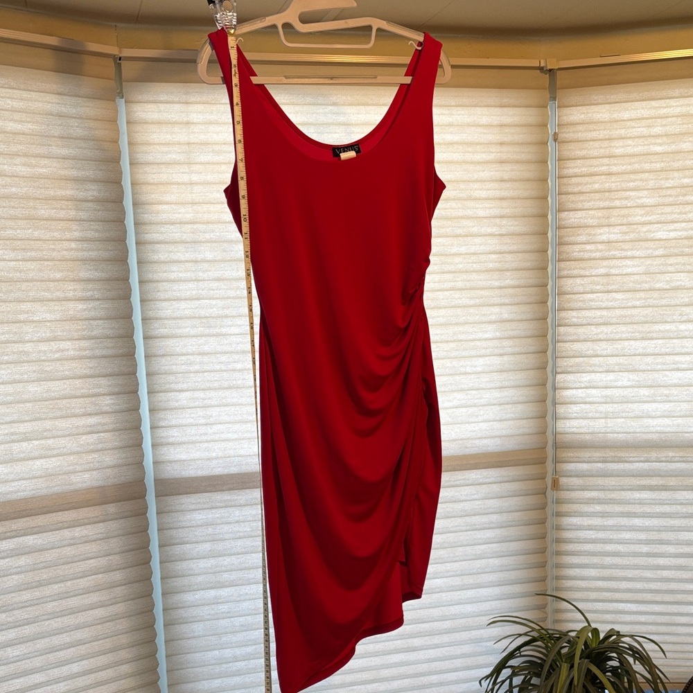 VENUS Asymmetrical Red Dress